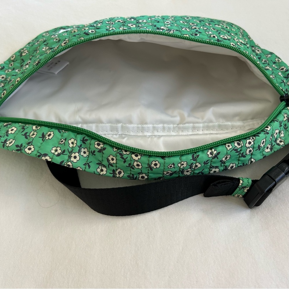 Things Between Green Floral Quilted Mini Waist Bag - Picture 5 of 6